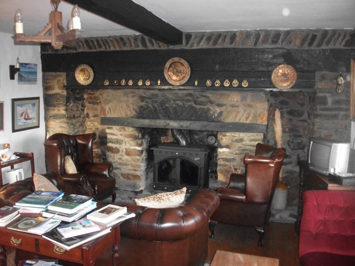Fuchsia House Bed And Breakfast Connemara Renvyle Extérieur photo